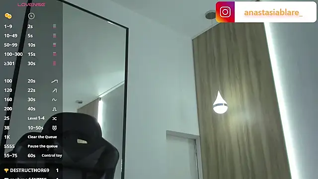anastasiarouge_ webcam