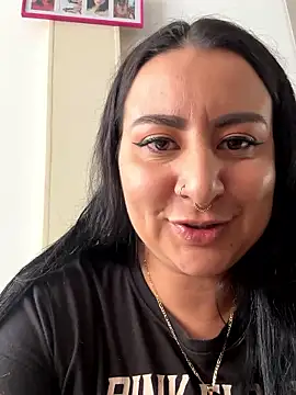Abril_Luv webcam