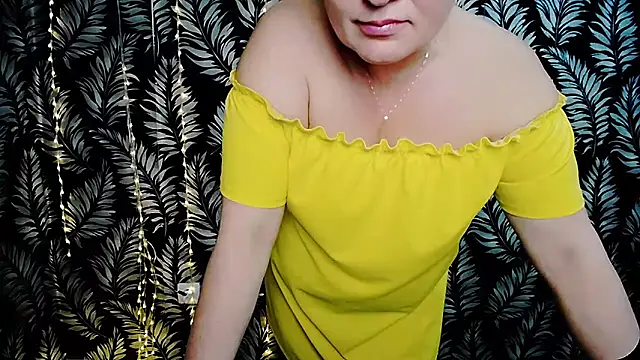 Olivia_playful webcam