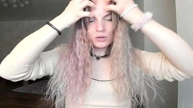 milliKira006 live sex cam