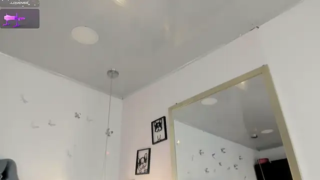 conny__curly webcam
