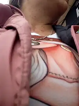 Laura-Hernandez webcam