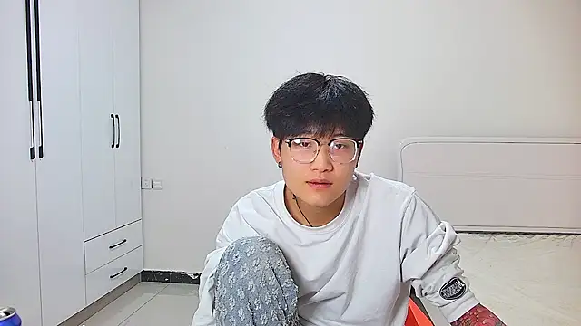 KK-cuteboy webcam