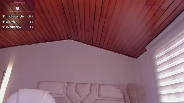 ella__olmos webcam