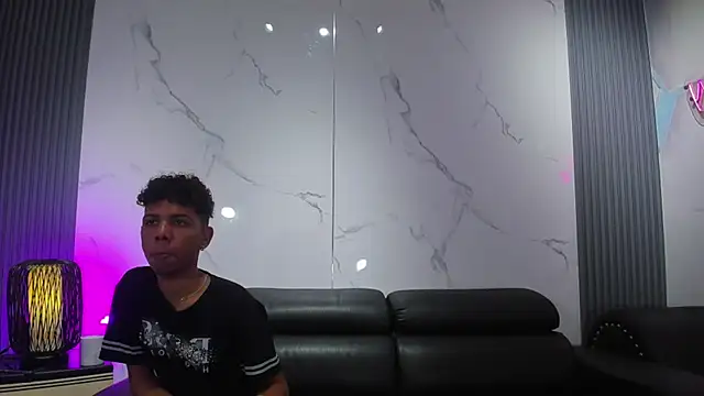 Spicy_guys webcam