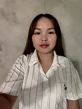Mina_xYx webcam