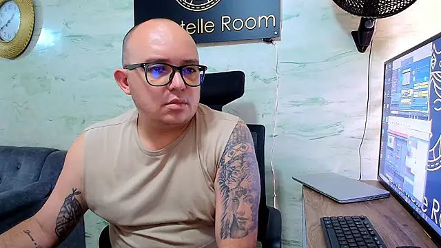 maximo_daddy webcam