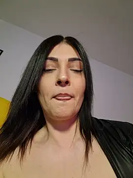 AryaSummersReal