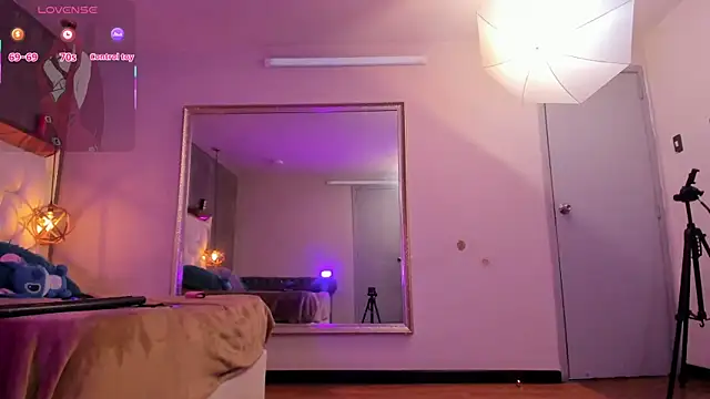 Foxxy_Doll webcam
