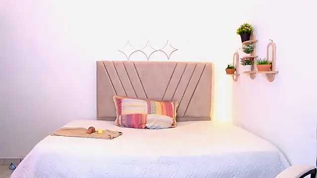 zara_cute webcam