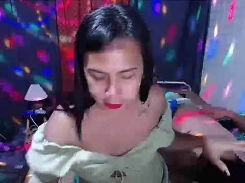 BriannaCruz24 webcam