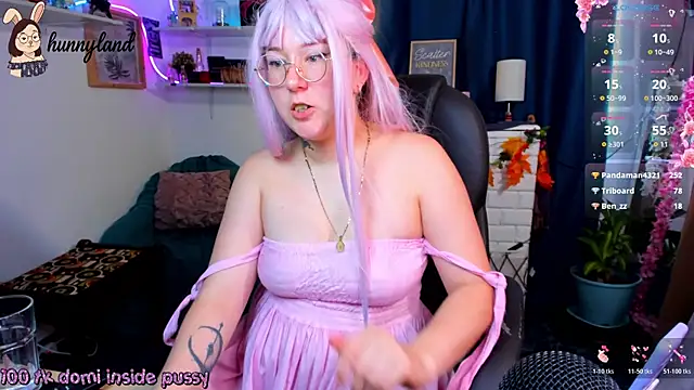 HunnyyLove webcam