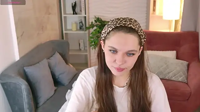 ChloeSunny webcam