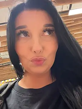 Tisha_Busty