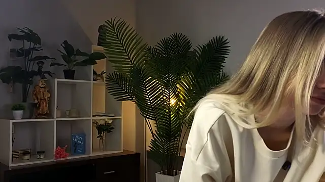 RosannPritchard webcam