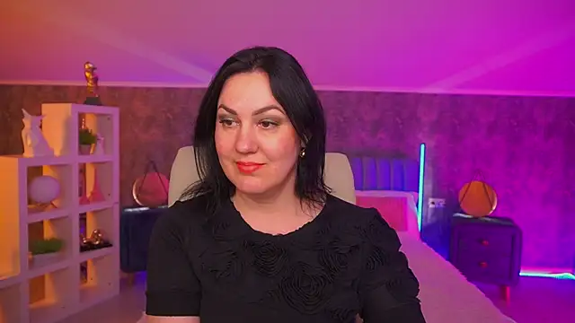 VelvetLuck webcam