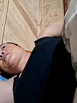 xuxulovezz webcam