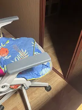 Mina048 webcam
