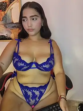 Mia_em