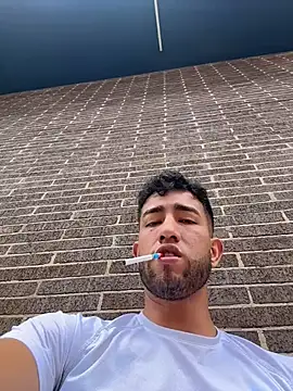 liam_bronw webcam