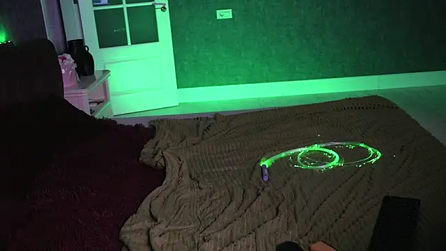 LisaElfy webcam