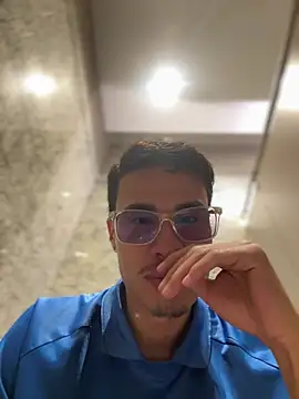 TavoHot_ webcam