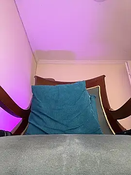 LilaRvsh webcam