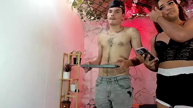 Nahomi_hot_77 webcam