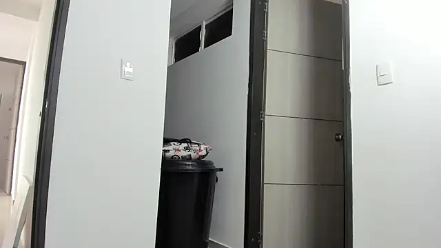 briana_wonder69xxx webcam