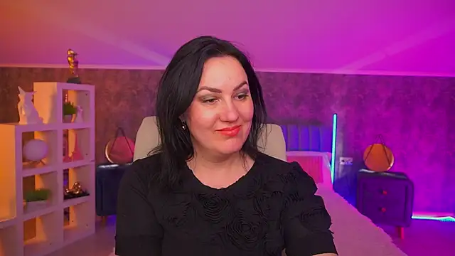 VelvetLuck webcam