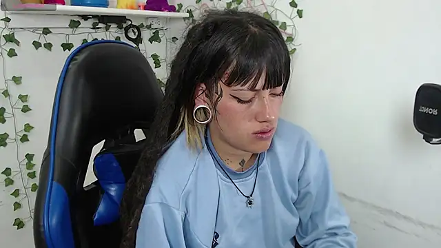 _sharlotte777 webcam