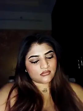 Sanaya_Gil webcam