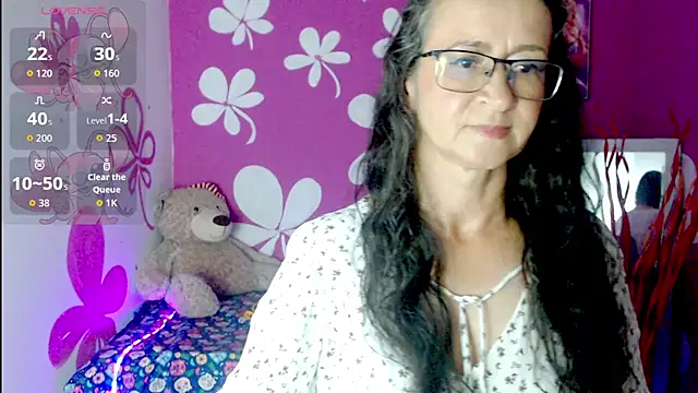aura_latinax webcam