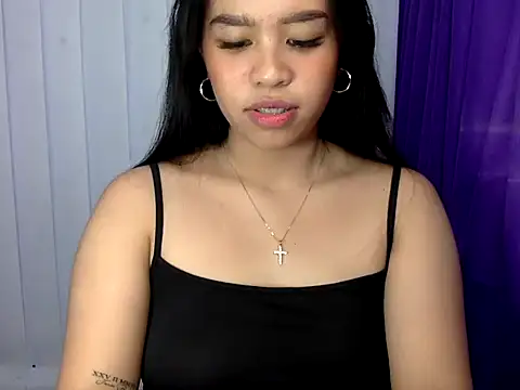 lovely_apple19 (F teen) - ASSHOLE FLASH AND TWERK, FINGER