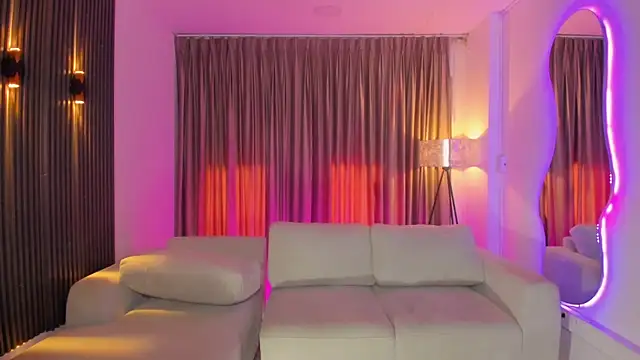 Leah_Grey webcam