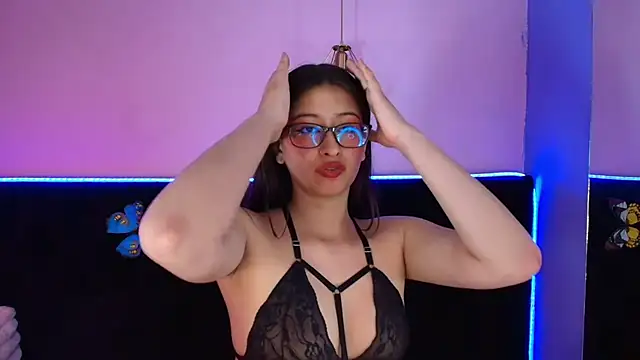 Anastasia_Whitee webcam