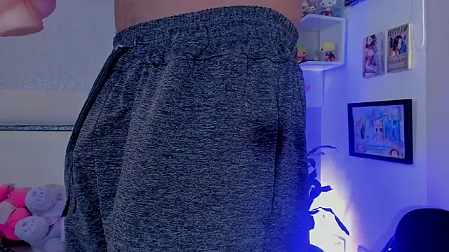 strong_rock69 webcam