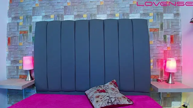 karla_latin_ webcam