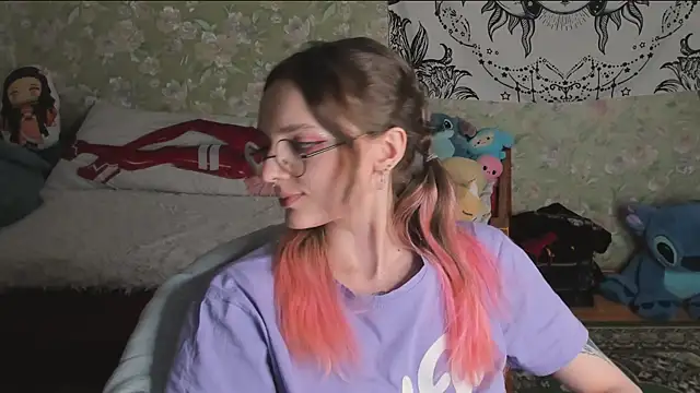 Cutie_Adelia webcam
