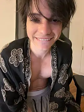 SasukeUhchiaa webcam