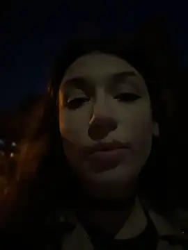 ScarletBloom_ webcam