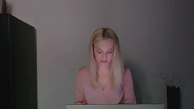Lia_noo_regrets webcam