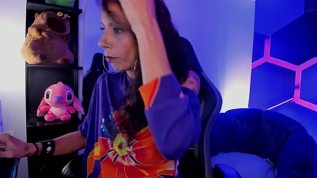 Maya_Storm_ webcam