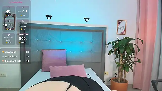 Kiara_noirr webcam