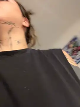 CarolQueen1_ webcam