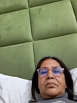 Shalini3456 webcam