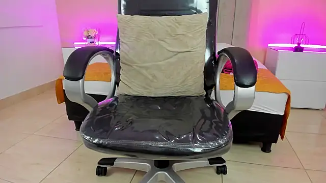 Nascary_Fox webcam