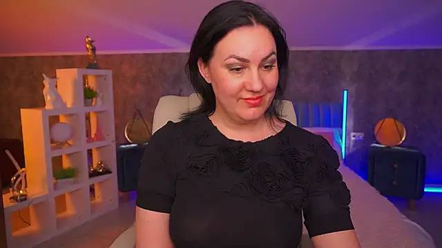 VelvetLuck webcam