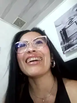 Tania_mature webcam