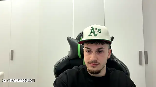 NaplesGuy04 webcam